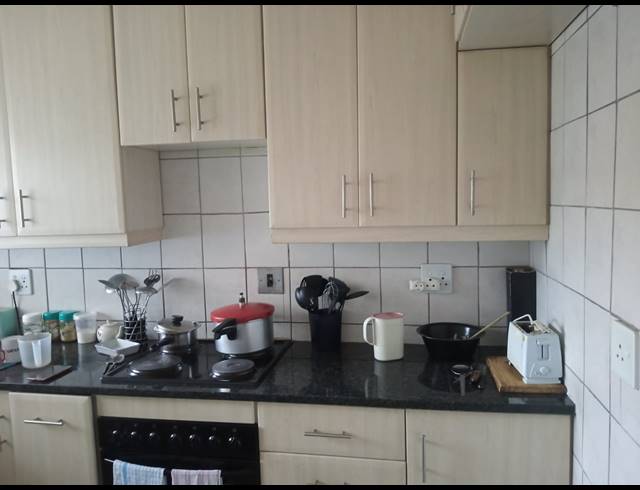 2 BEDROOM SECTIONAL TITLE FOR SALE IN PARKDENE